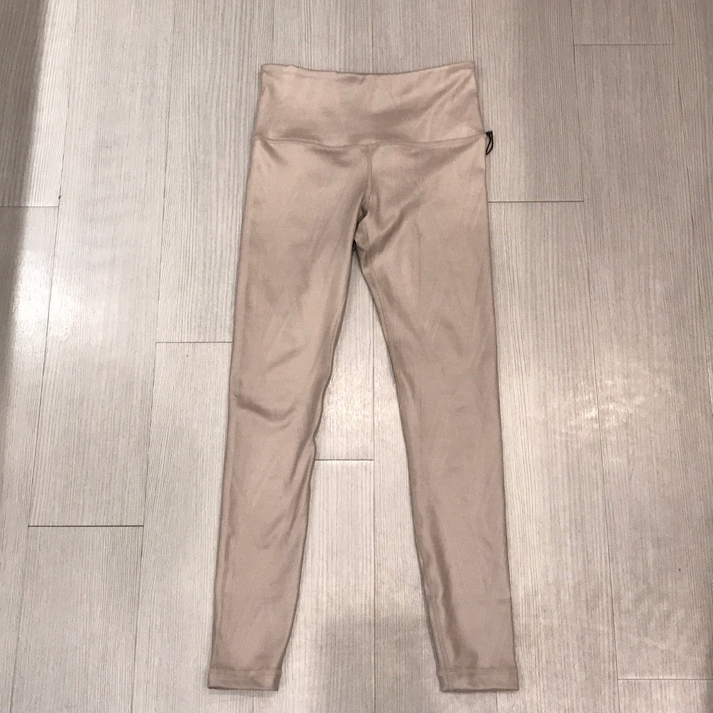 Brand new VIMMIA legging